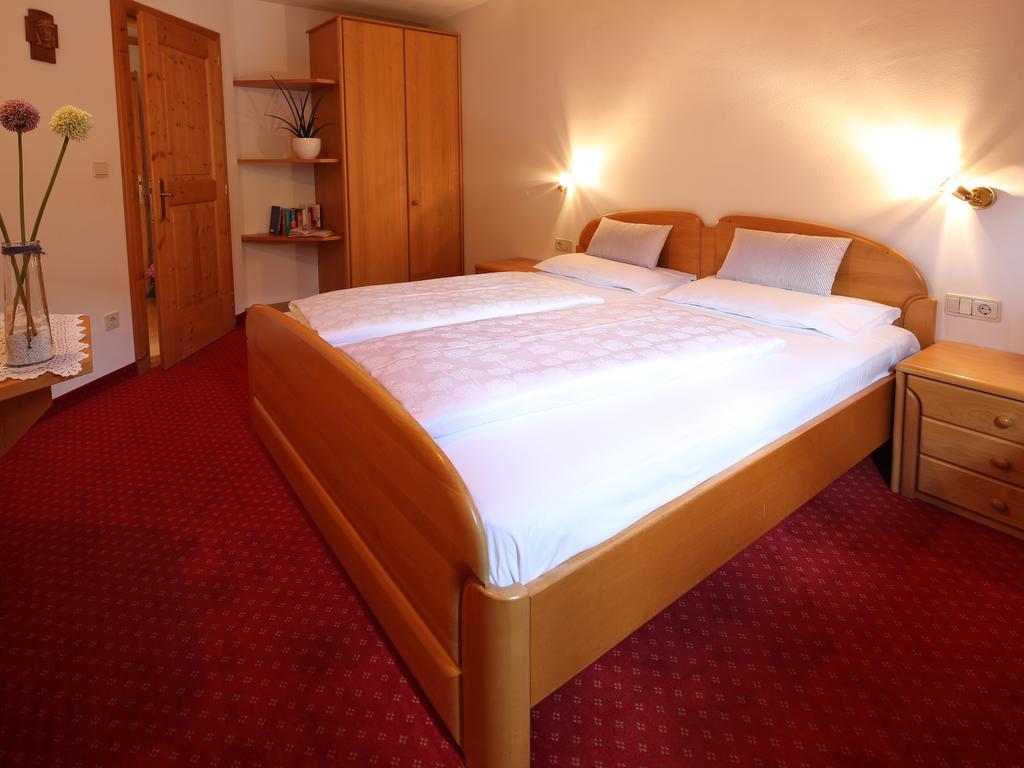Residence Rose Innichen Kamer foto