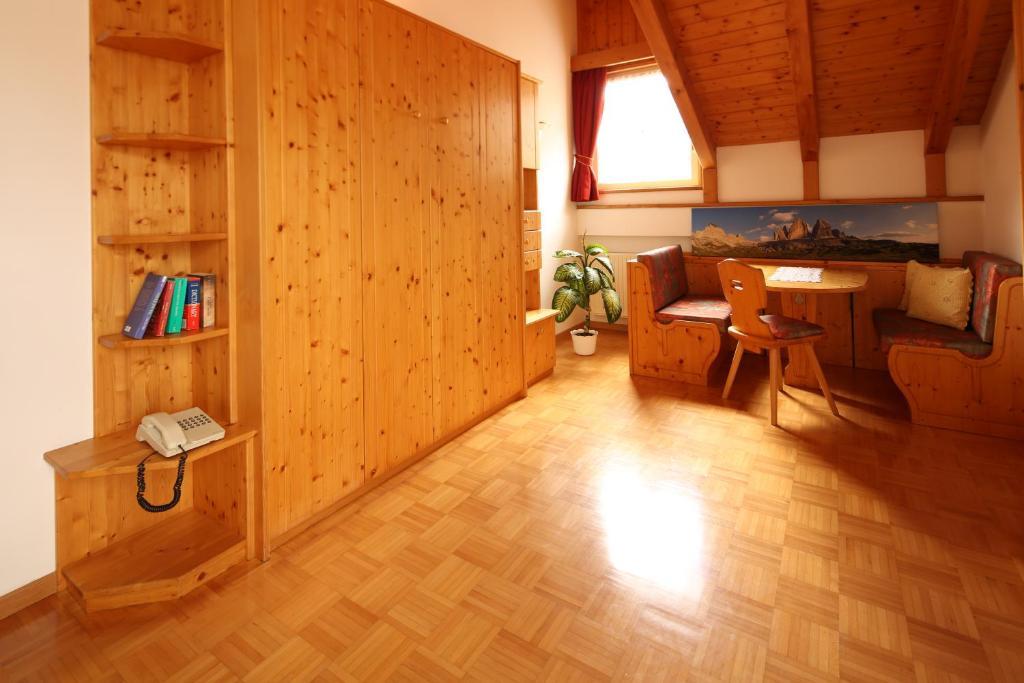 Residence Rose Innichen Buitenkant foto